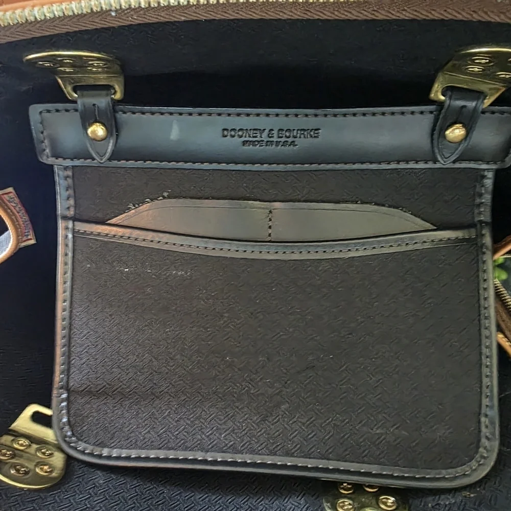 Vintage Dooney & Bourke Essex Satchel In Tan Leather With Gold Hardware